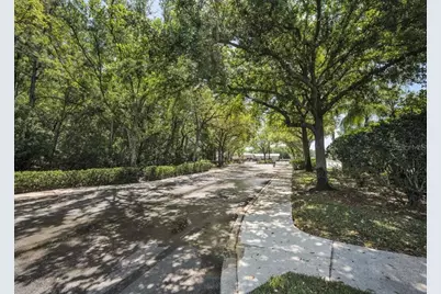 8013 Sutton Terrace Lane, Tampa, FL 33615 - Photo 33