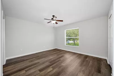 8013 Sutton Terrace Lane, Tampa, FL 33615 - Photo 19