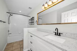 8013 Sutton Terrace Ln, Tampa, FL 33615 - Photo 21