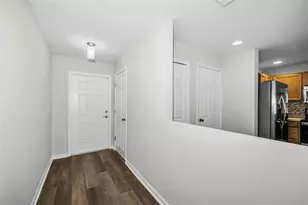 8013 Sutton Terrace Ln, Tampa, FL 33615 - Photo 5