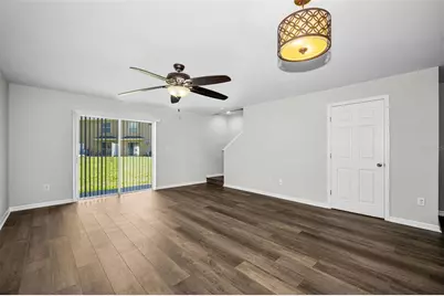 8013 Sutton Terrace Lane, Tampa, FL 33615 - Photo 15