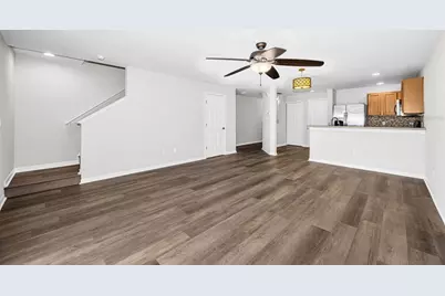 8013 Sutton Terrace Lane, Tampa, FL 33615 - Photo 11
