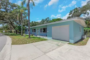 6191 6th Ave S, Saint Petersburg, FL 33707 - Photo 1
