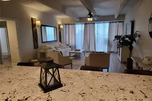 7650 Bayshore Dr, Treasure Island, FL 33706 - Photo 9