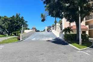 5541 Puerta Del Sol Blvd S, Saint Petersburg, FL 33715 - Photo 35