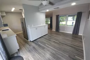 10709 115th Ave, Seminole, FL 33778 - Photo 5