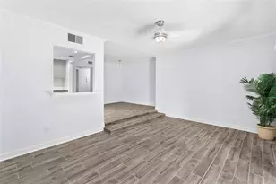 505 Plaza Seville Ct, Treasure Island, FL 33706 - Photo 11
