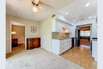 8174 Terrace Garden Drive N #207, Saint Petersburg, FL 33709 - Photo 21