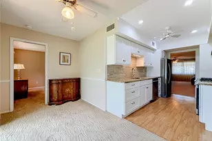 8174 Terrace Garden Dr N, Saint Petersburg, FL 33709 - Photo 21