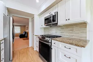 8174 Terrace Garden Dr N, Saint Petersburg, FL 33709 - Photo 19