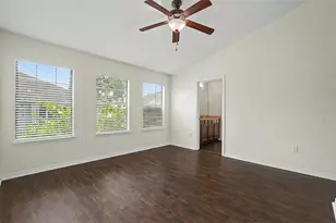 5520 Kinglethill Dr, Lithia, FL 33547 - Photo 9