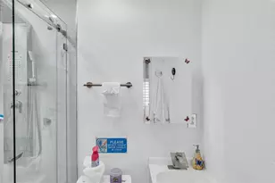 8301 Lopez Dr, Tampa, FL 33615 - Photo 11