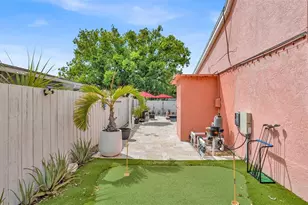 8301 Lopez Dr, Tampa, FL 33615 - Photo 27