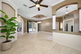 10675 Park Pl Dr, Seminole, FL 33778 - Photo 7