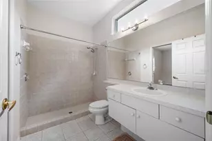 10675 Park Pl Dr, Seminole, FL 33778 - Photo 31