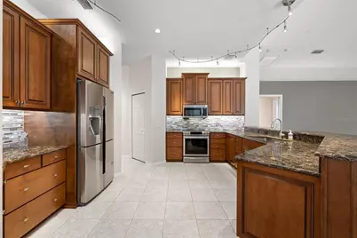 10675 Park Place Drive, Seminole, FL 33778 - Photo 17
