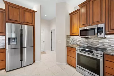 10675 Park Place Drive, Seminole, FL 33778 - Photo 15