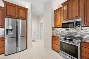 10675 Park Pl Dr, Seminole, FL 33778 - Photo 15