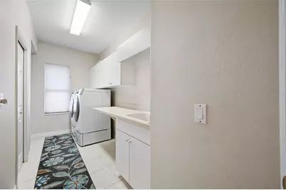 10675 Park Place Drive, Seminole, FL 33778 - Photo 33