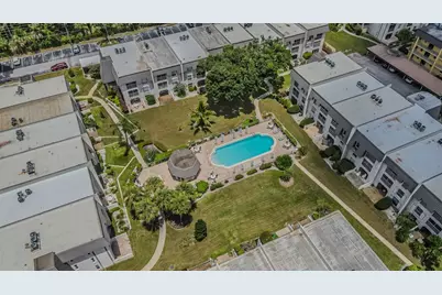 8765 Bardmoor Boulevard #304, Seminole, FL 33777 - Photo 7