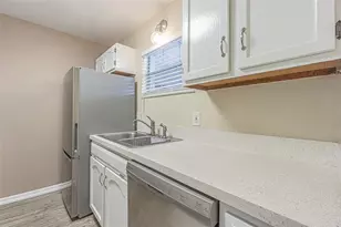 8765 Bardmoor Blvd, Seminole, FL 33777 - Photo 13