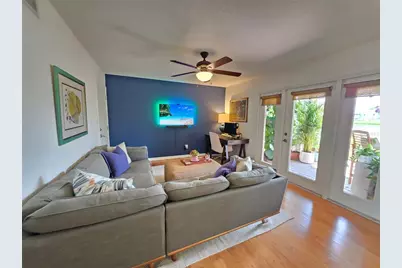 118 Pompano Drive SE #B, Saint Petersburg, FL 33705 - Photo 11