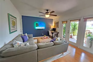 118 Pompano Dr SE, Saint Petersburg, FL 33705 - Photo 11