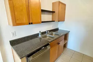 118 Pompano Dr SE, Saint Petersburg, FL 33705 - Photo 25
