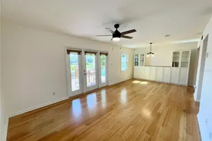 118 Pompano Dr SE, Saint Petersburg, FL 33705 - Photo 7