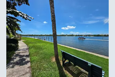 118 Pompano Drive SE #B, Saint Petersburg, FL 33705 - Photo 5