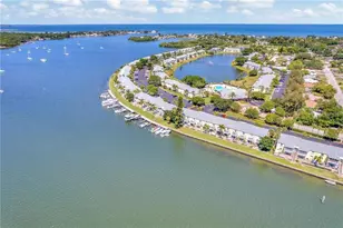 118 Pompano Dr SE, Saint Petersburg, FL 33705 - Photo 43