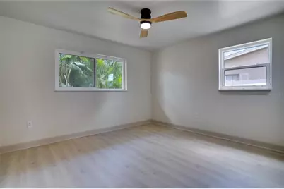 6065 23rd Avenue N, Saint Petersburg, FL 33710 - Photo 23