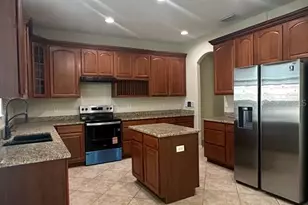 18048 Java Isle Dr, Tampa, FL 33647 - Photo 3