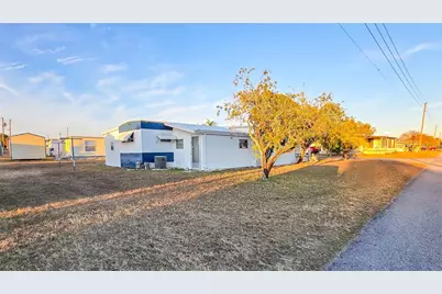 5227 Betty Street, Zephyrhills, FL 33542 - Photo 35