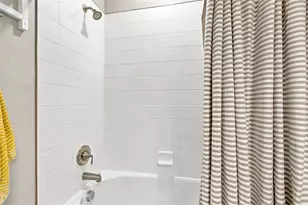 18623 Noble Caspian Dr, Lutz, FL 33558 - Photo 29