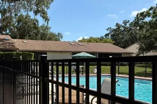 1306 Golf View Dr, Tarpon Springs, FL 34689 - Photo 25