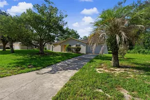 10394 Upton St, Spring Hill, FL 34608 - Photo 3