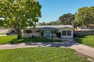 396 Lewis Blvd SE, Saint Petersburg, FL 33705 - Photo 1