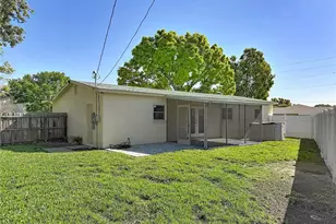 396 Lewis Blvd SE, Saint Petersburg, FL 33705 - Photo 19