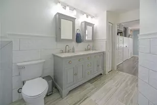 9609 Fredericksburg Rd, Tampa, FL 33635 - Photo 5