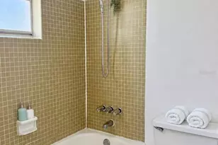 350 79th Ave N, Saint Petersburg, FL 33702 - Photo 23