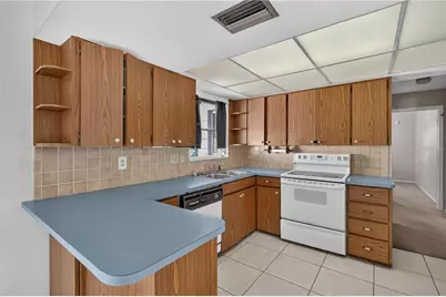 1901 57th Street N, Saint Petersburg, FL 33710 - Photo 9
