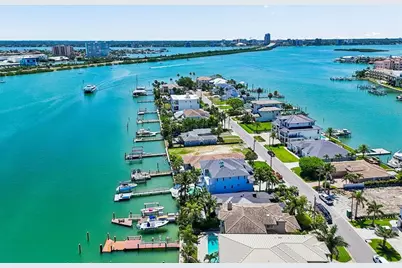 136 Devon Drive, Clearwater Beach, FL 33767 - Photo 75