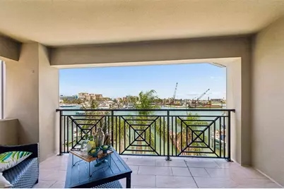 136 Devon Drive, Clearwater Beach, FL 33767 - Photo 49