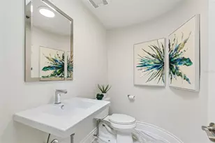 136 Devon Dr, Clearwater Beach, FL 33767 - Photo 59