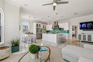 136 Devon Dr, Clearwater Beach, FL 33767 - Photo 27