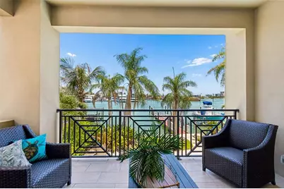 136 Devon Drive, Clearwater Beach, FL 33767 - Photo 15