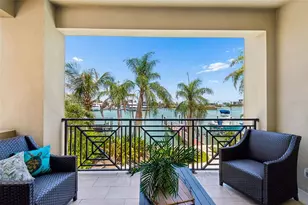 136 Devon Dr, Clearwater Beach, FL 33767 - Photo 15