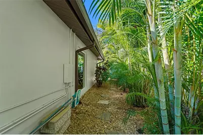 13461 Del Prado Drive S, Largo, FL 33774 - Photo 35