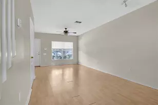1338 Standridge Dr, Zephyrhills, FL 33543 - Photo 5